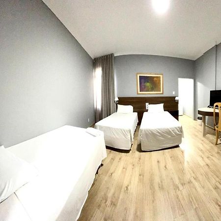 Hotel Del Rey Curitiba By Poty - Na Famosa Rua XV De Novembro Екстер'єр фото