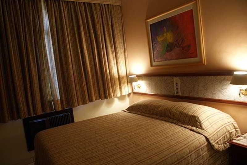 Hotel Del Rey Curitiba By Poty - Na Famosa Rua XV De Novembro Екстер'єр фото